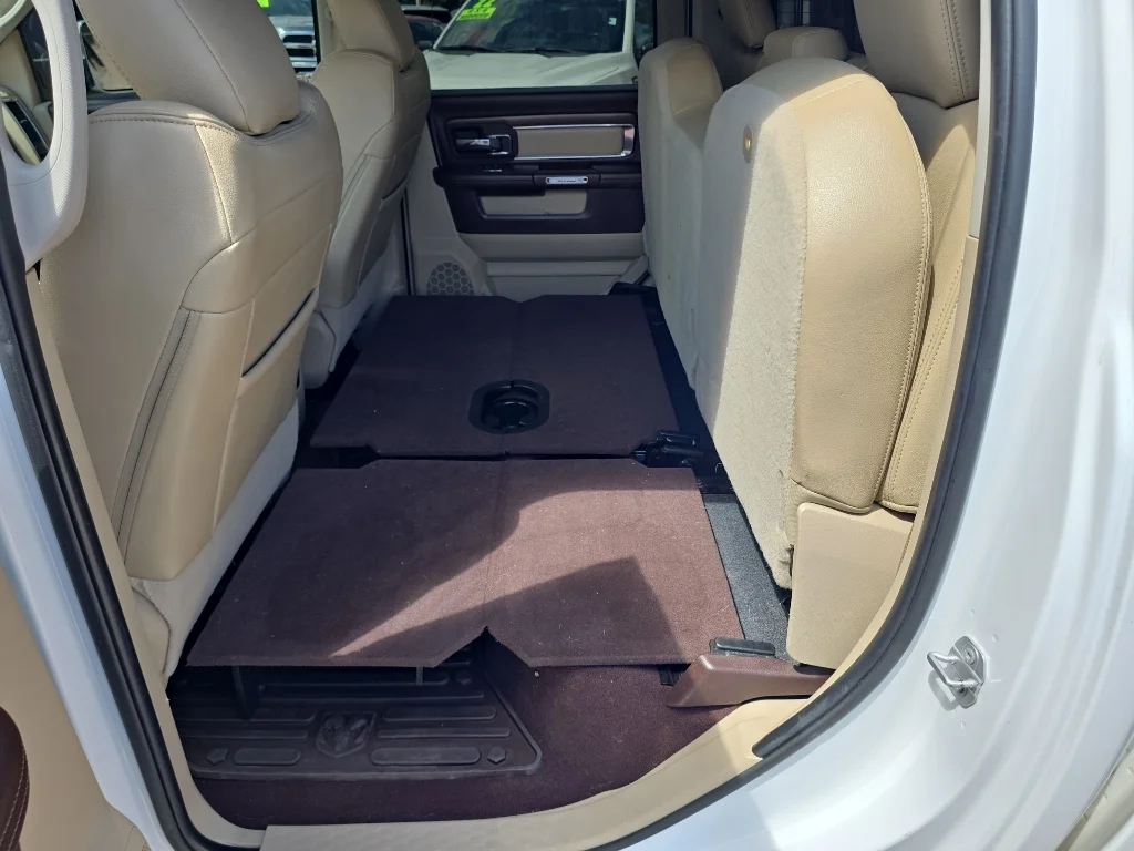 Used 2018 White Ram Laramie image 32