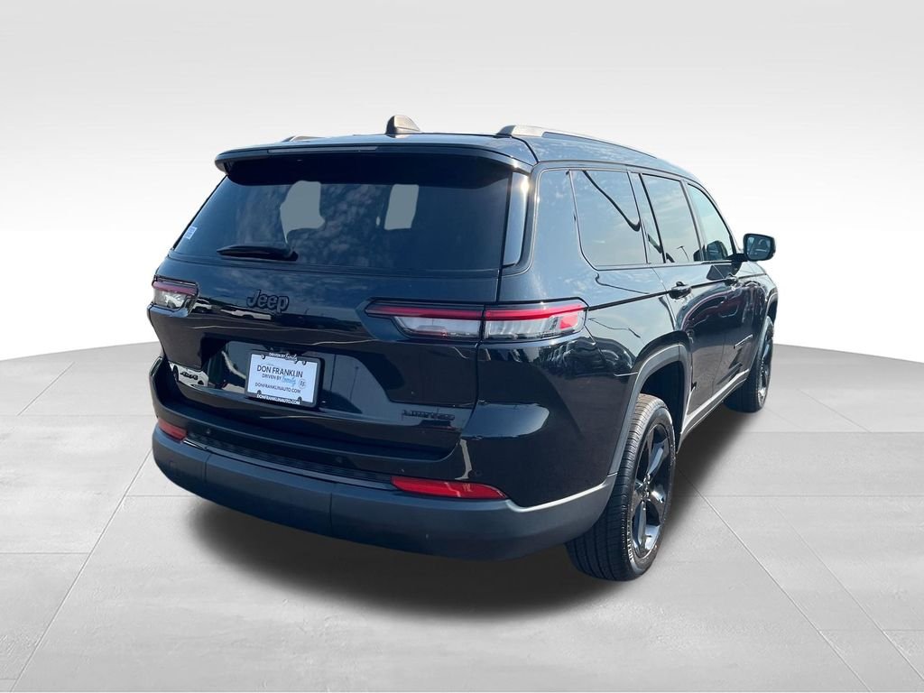 Used 2023 Black Jeep Limited image 5