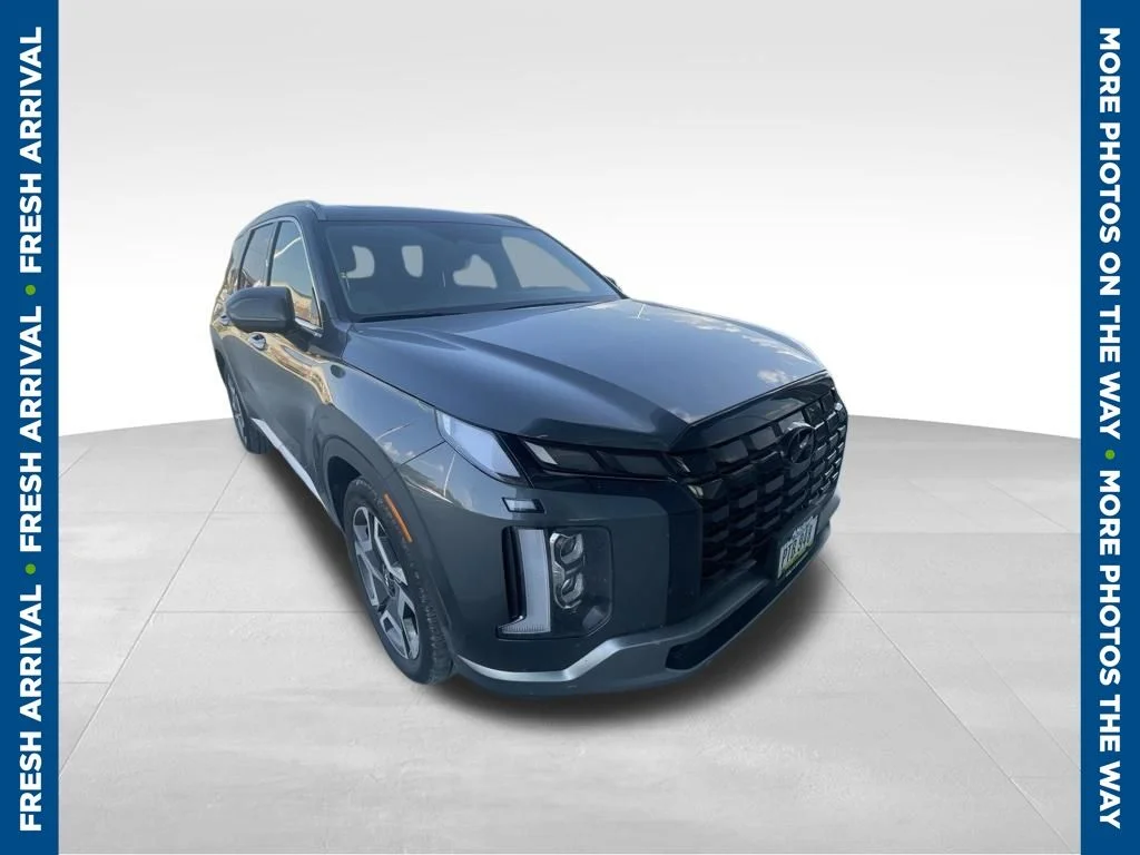 Used 2025 Gray Hyundai SEL Premium image 1