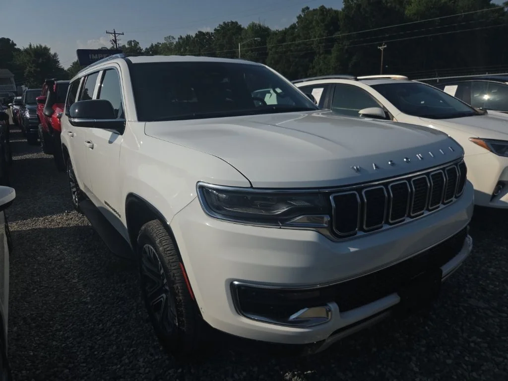 Used 2023 White Jeep Series II image 2
