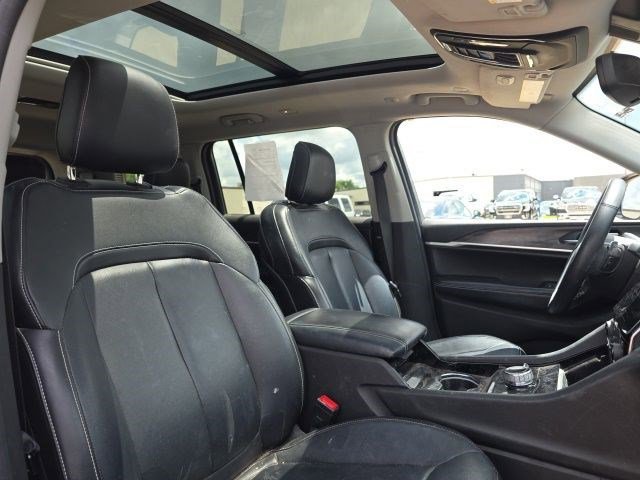 Used 2022 Baltic Gray Metallic Clearcoat Jeep Limited image 15