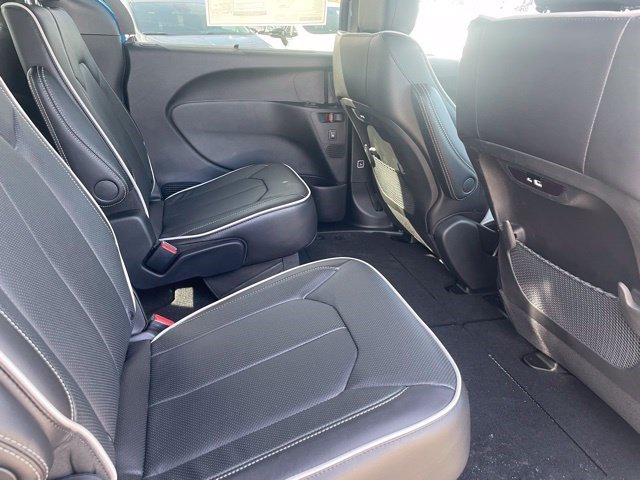 New 2026 Hydro Blue Pearlcoat Chrysler Limited image 11