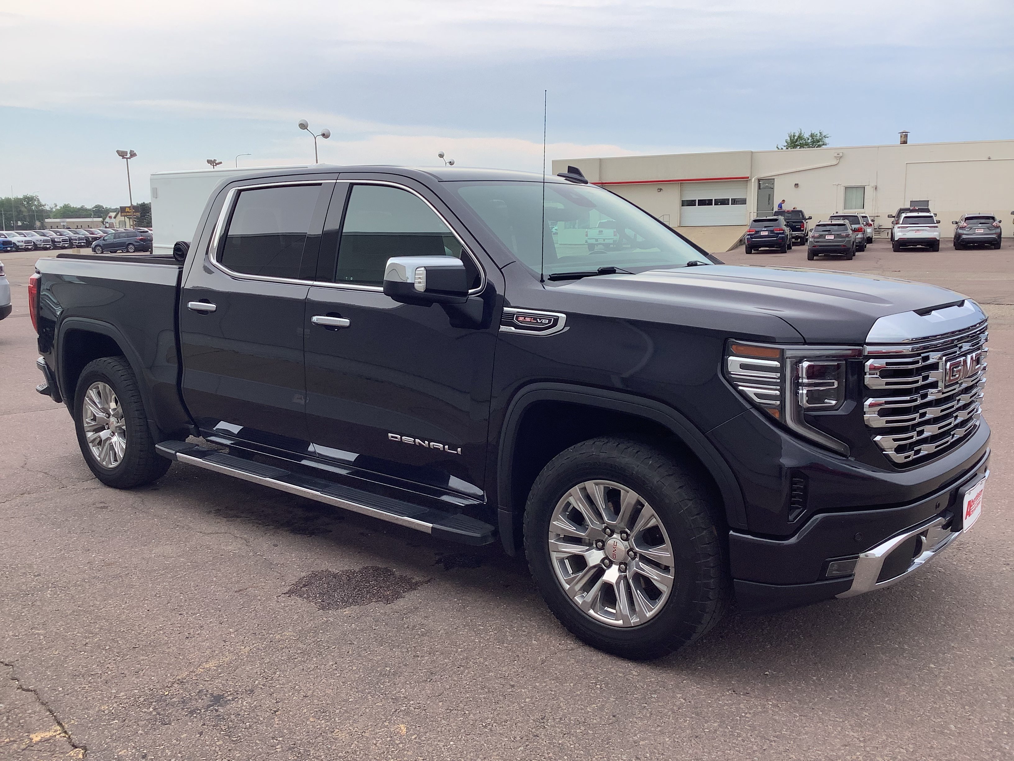 Used 2023 Silver GMC Denali image 3