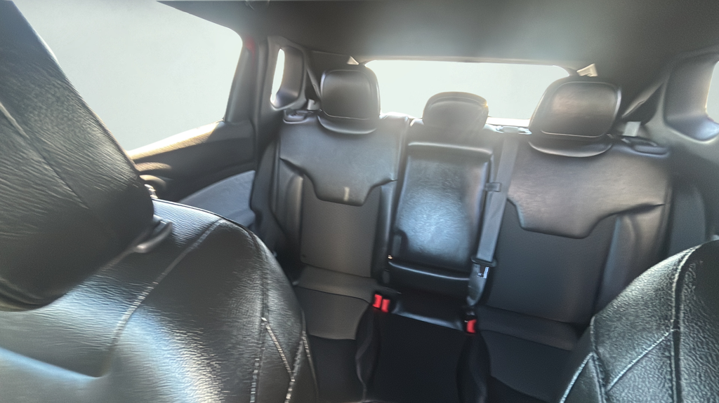 Used 2025 Red Jeep Latitude image 34