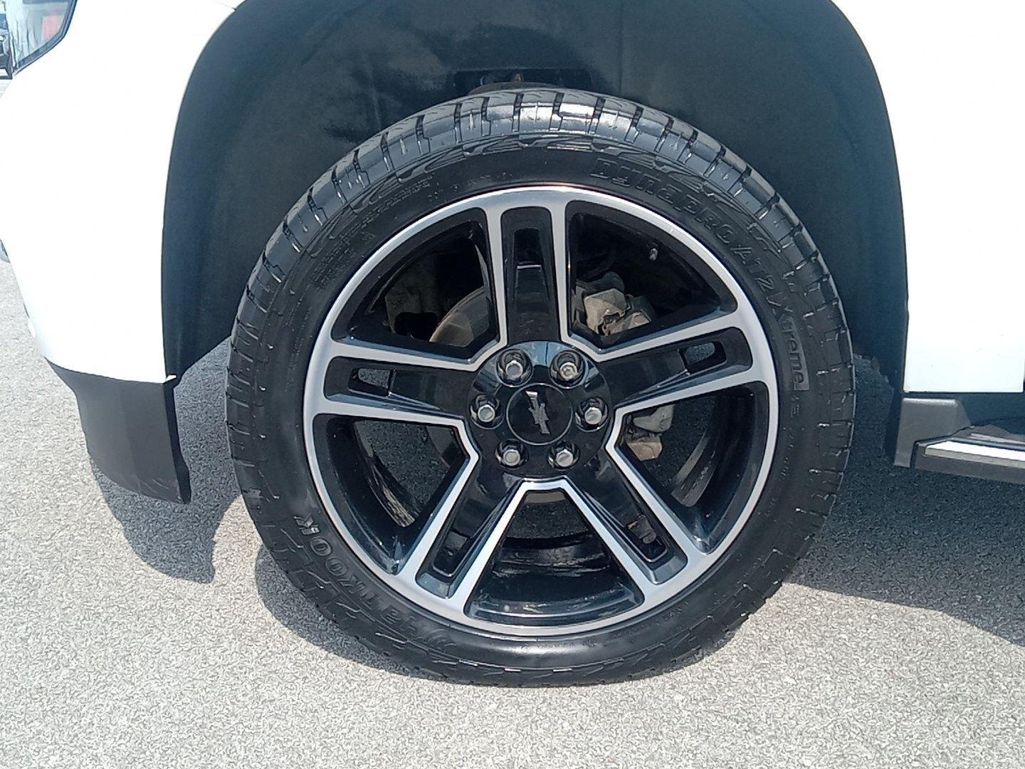 Used 2017 SUMMIT WHITE Chevrolet Premier image 19