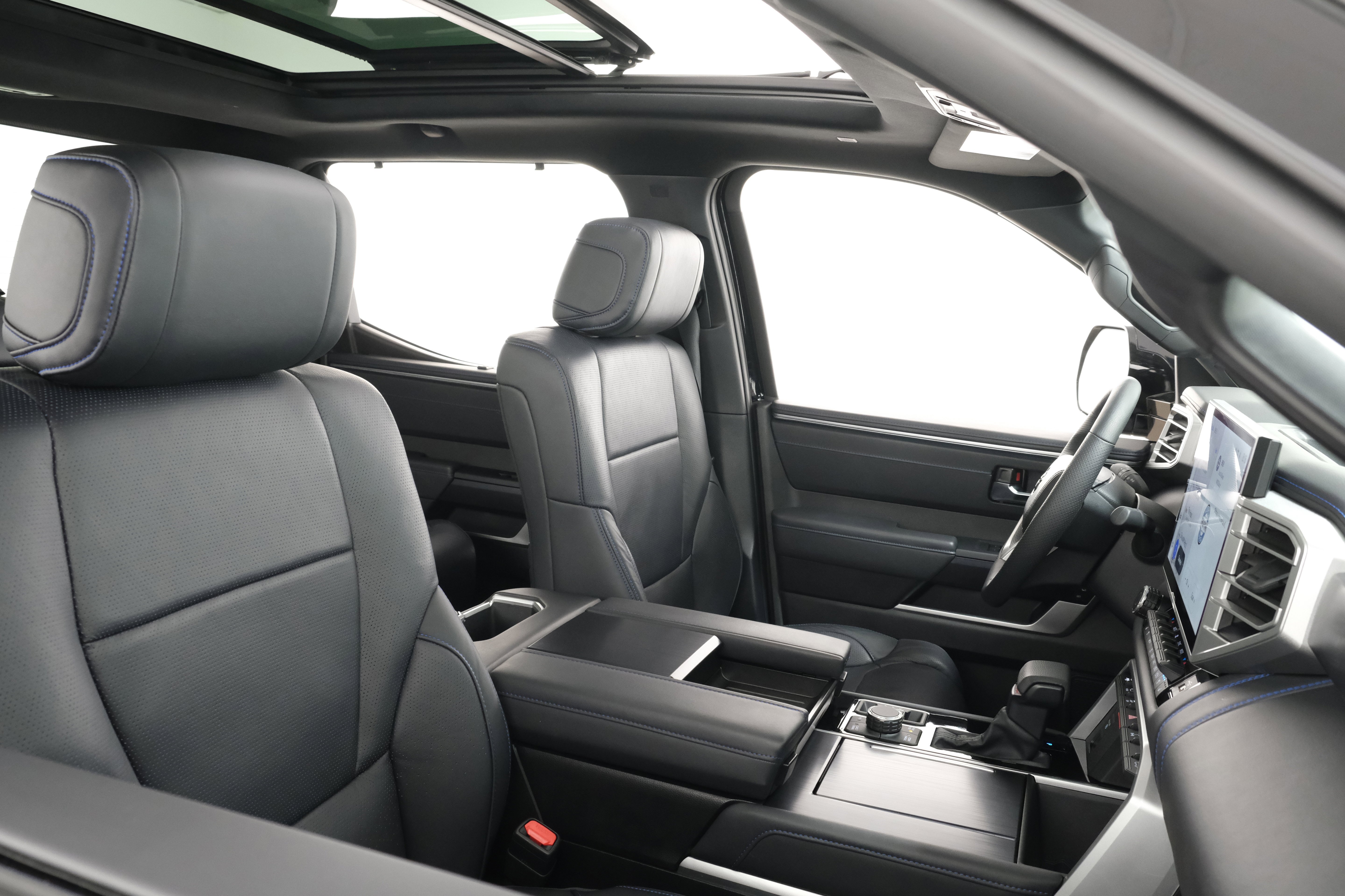 2025 Toyota Tundra Platinum - Photo 45