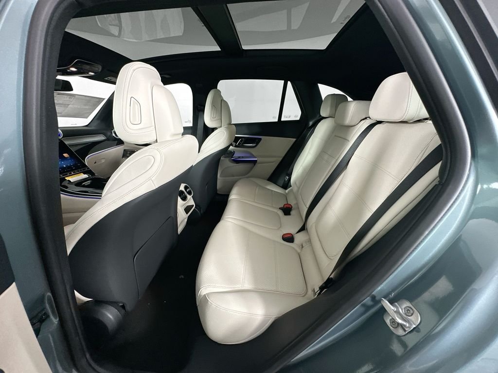 New 2026 Verde Silver Metallic Mercedes-Benz GLC 300 image 26
