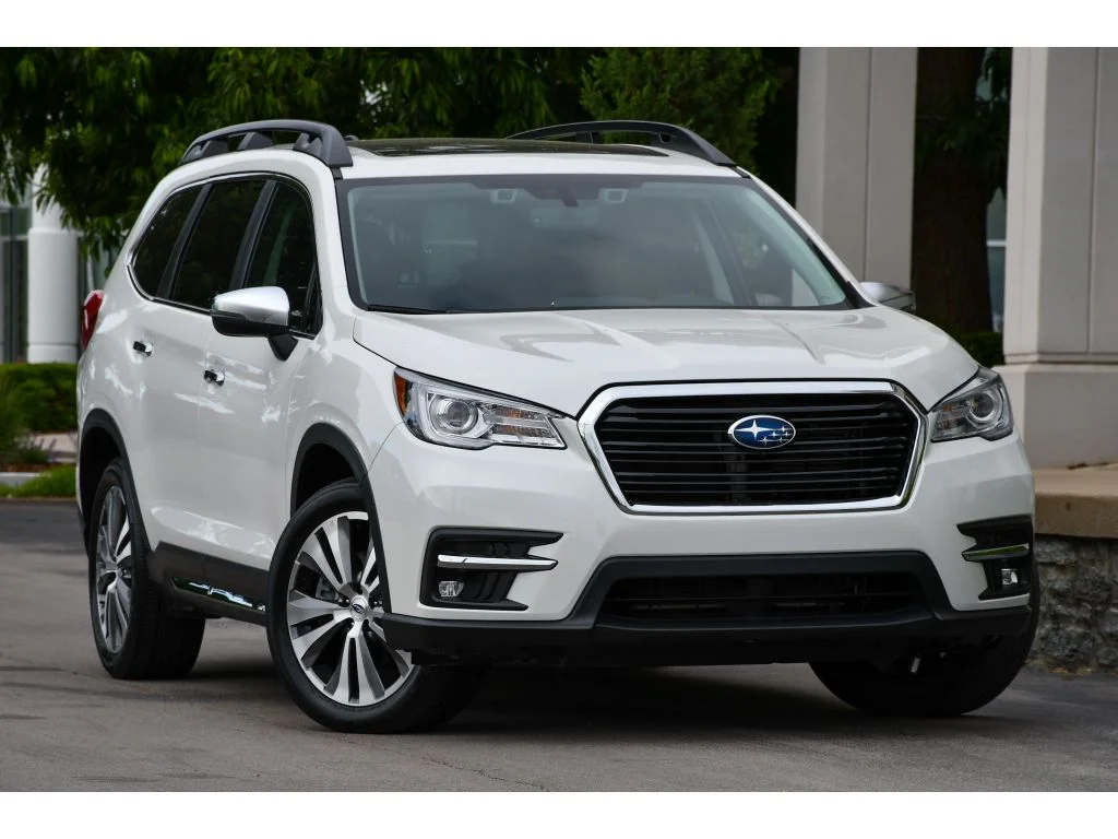 2022 Subaru Ascent Touring's photo