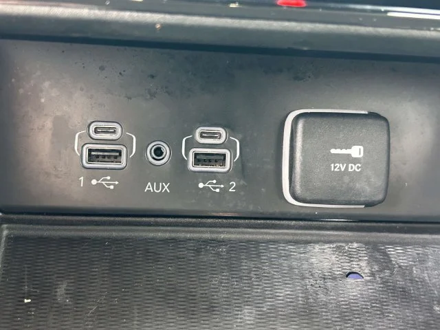 Used 2023 Black Jeep Limited image 27