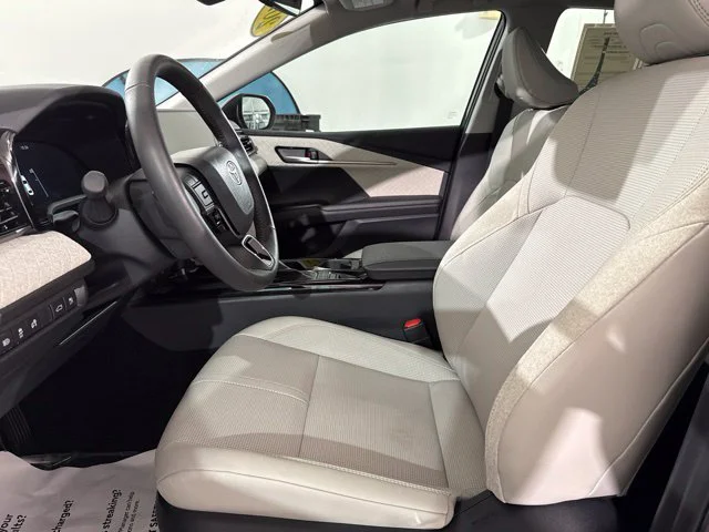 Used 2026  Toyota XLE image 18
