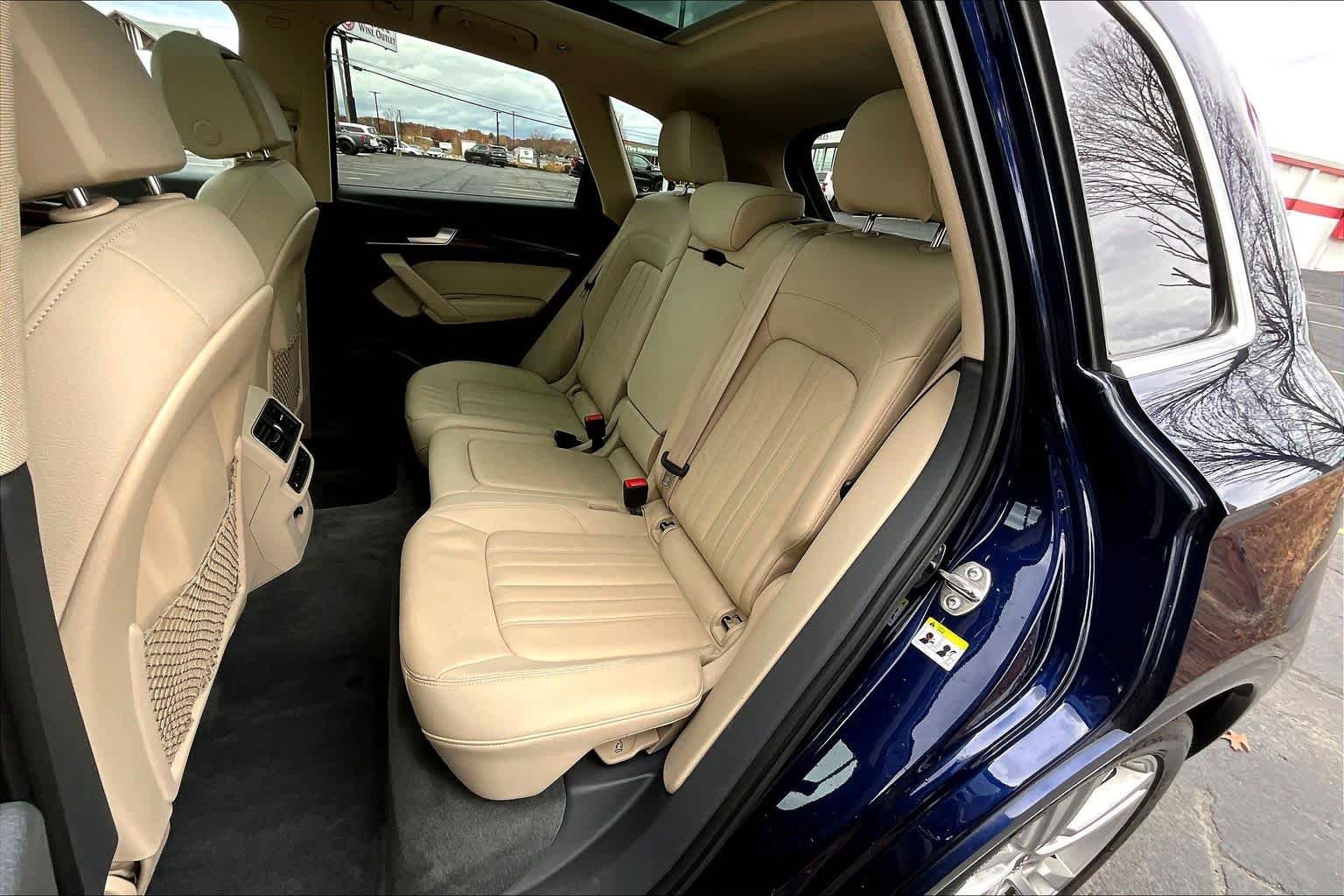 Used 2018 Navarra Blue Metallic Audi Premium Plus image 21