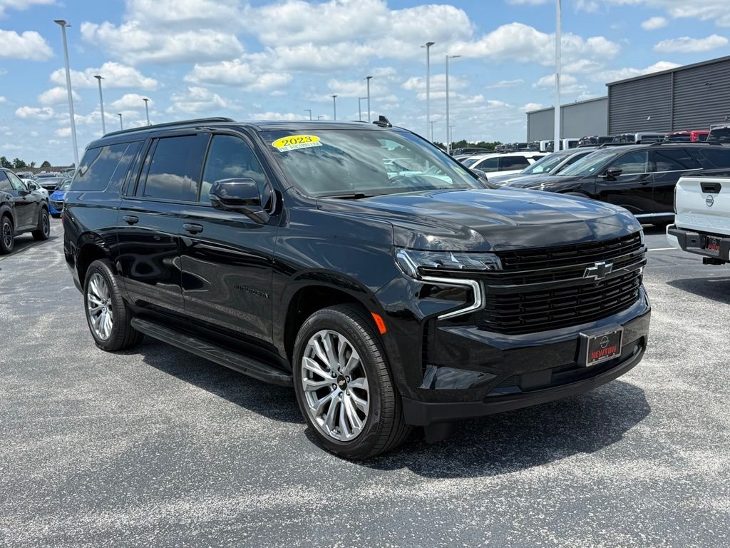 Used 2023 Black Chevrolet RST image 2