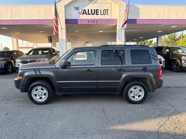 Used 2015 Gray Jeep Sport image 1