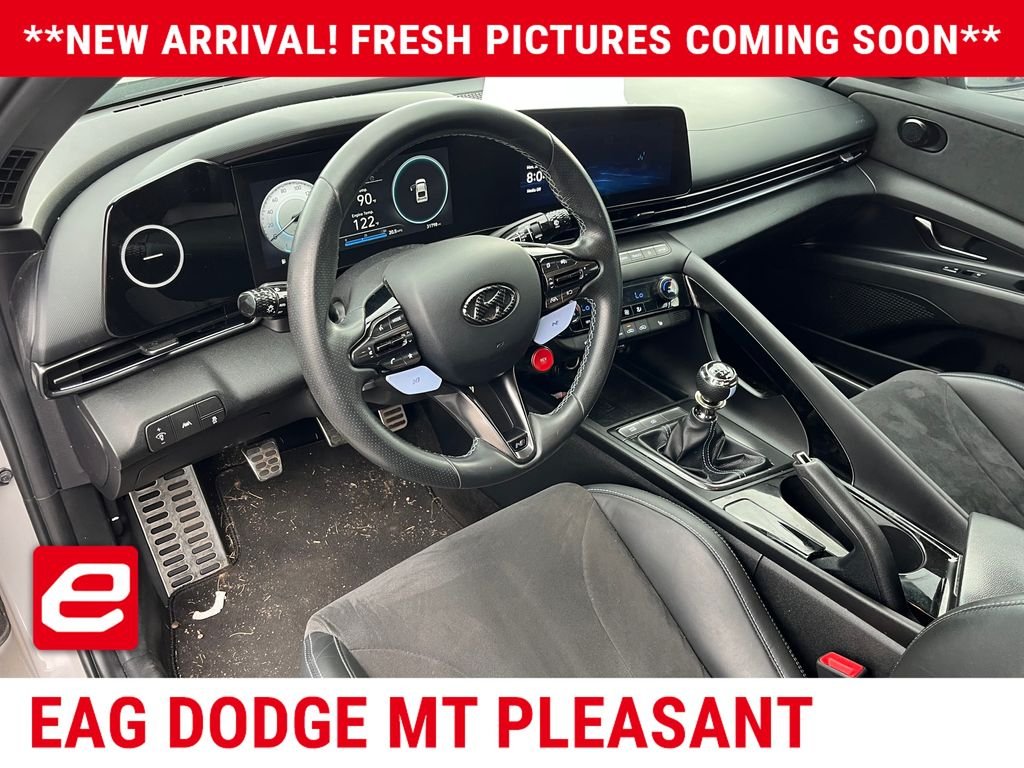 Used 2022 Gray Hyundai Base image 7