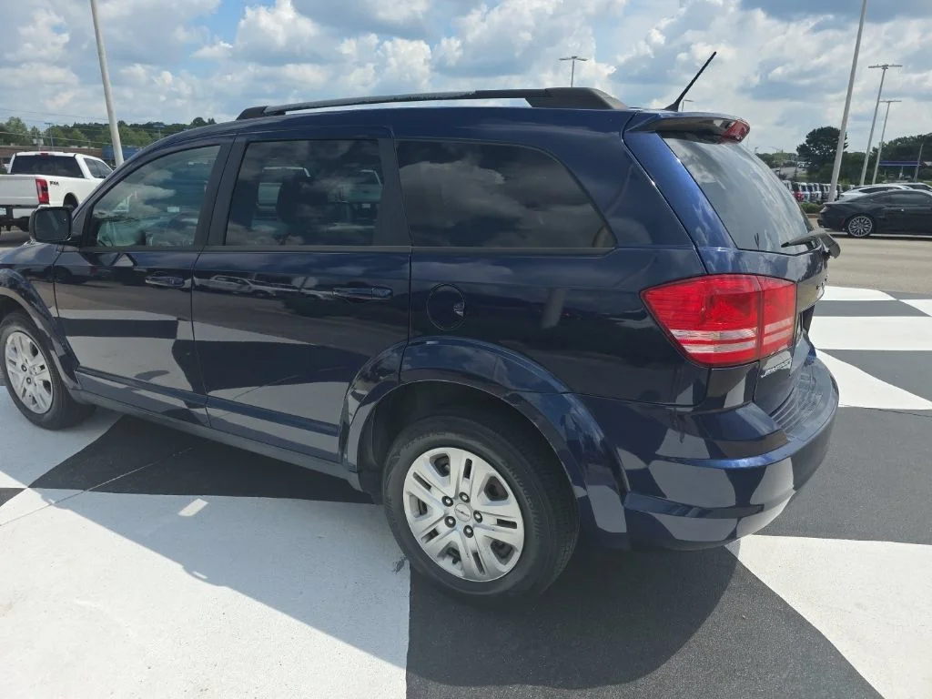 Used 2017 Contusion Blue Pearlcoat Dodge SE image 14