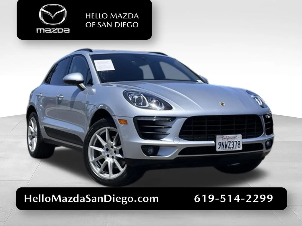 2017 Porsche Macan -'s photo