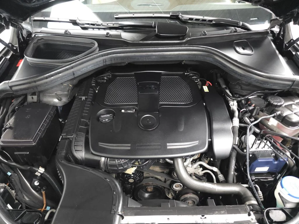 Used 2018 Black Mercedes-Benz GLE 350 image 34