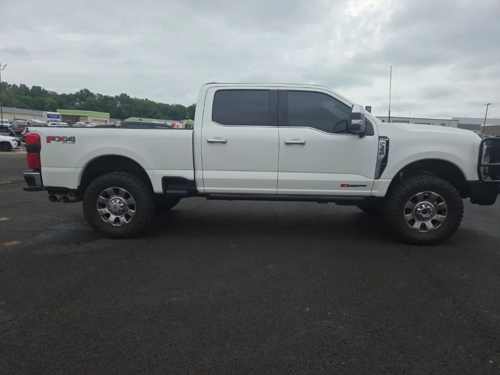 Used 2024 White Metallic Ford King Ranch image 10