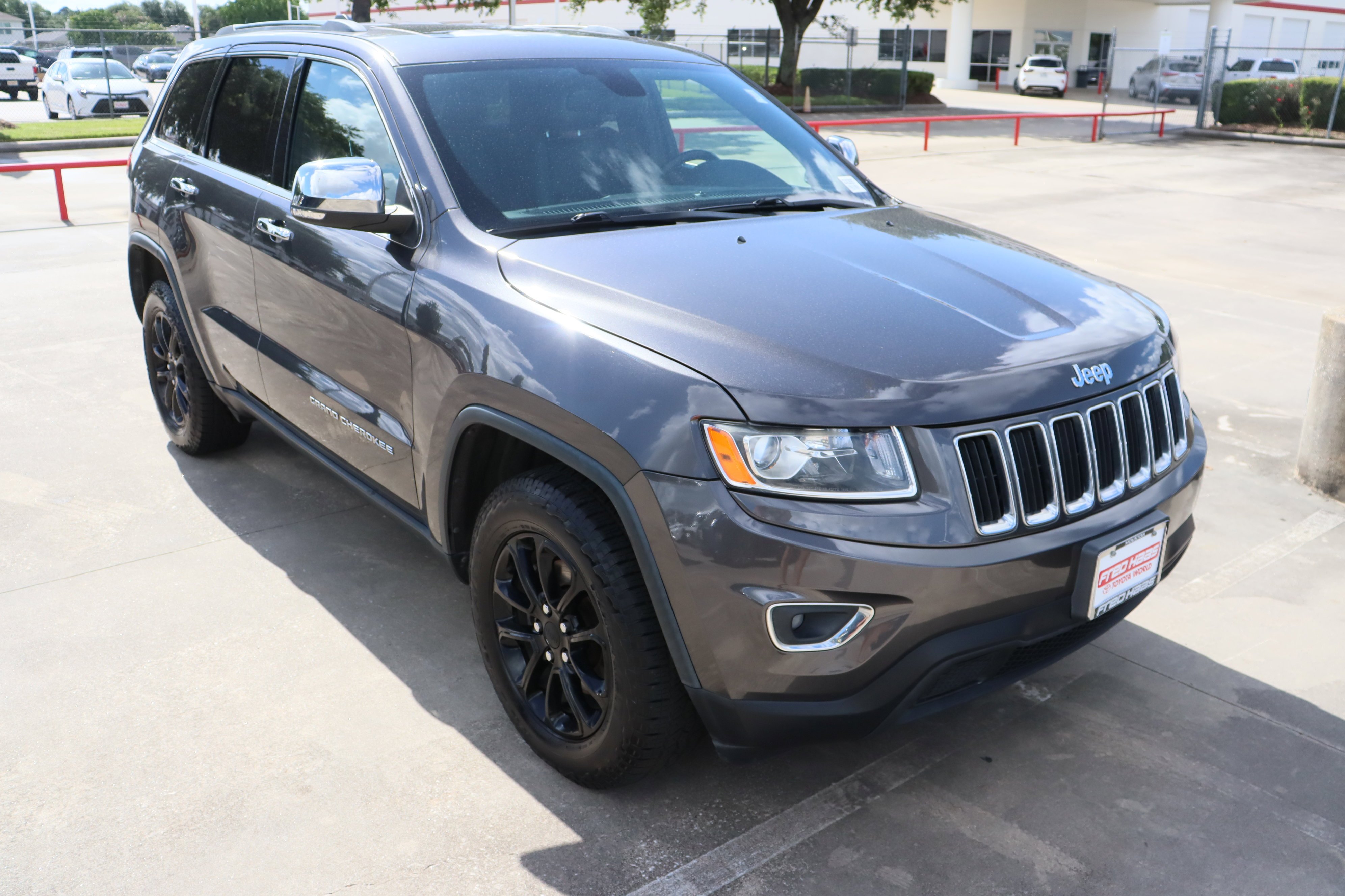 Used 2016 Jeep Grand Cherokee Limited with VIN 1C4RJFBG1GC423695 for sale in Spring, TX