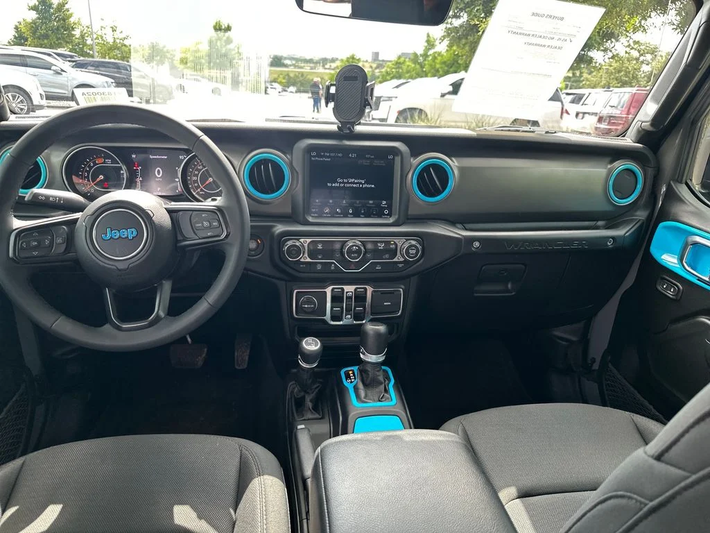 Used 2023 Gray Jeep Sport S image 30