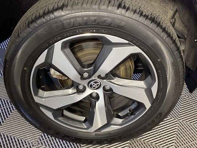 Used 2024 White Toyota SE image 27
