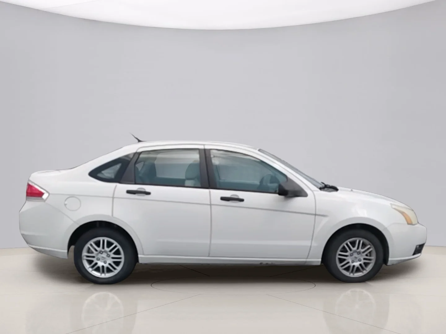 Used 2011 White Ford SE image 6