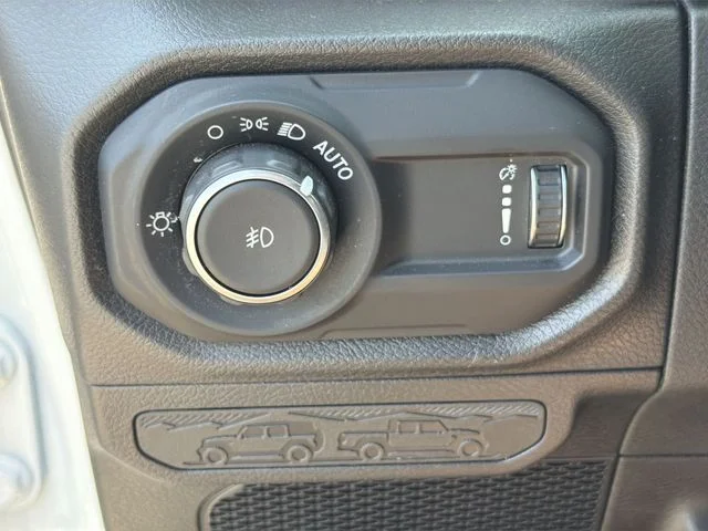 Used 2024 White Jeep Sport S image 31