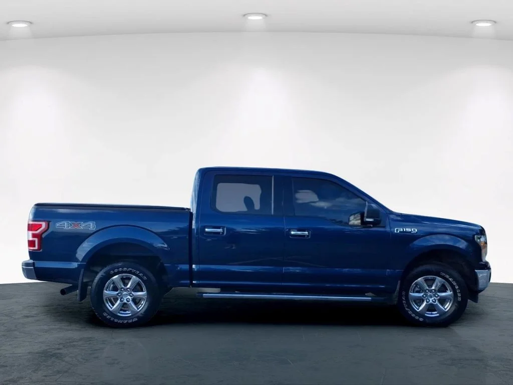 Used 2019 Blue Ford XLT image 5