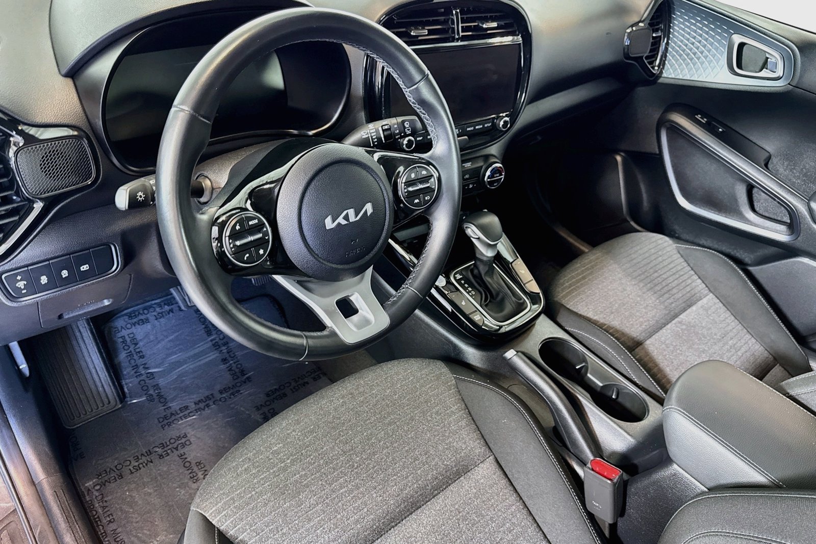 Used 2023 Gravity Gray Kia EX image 9