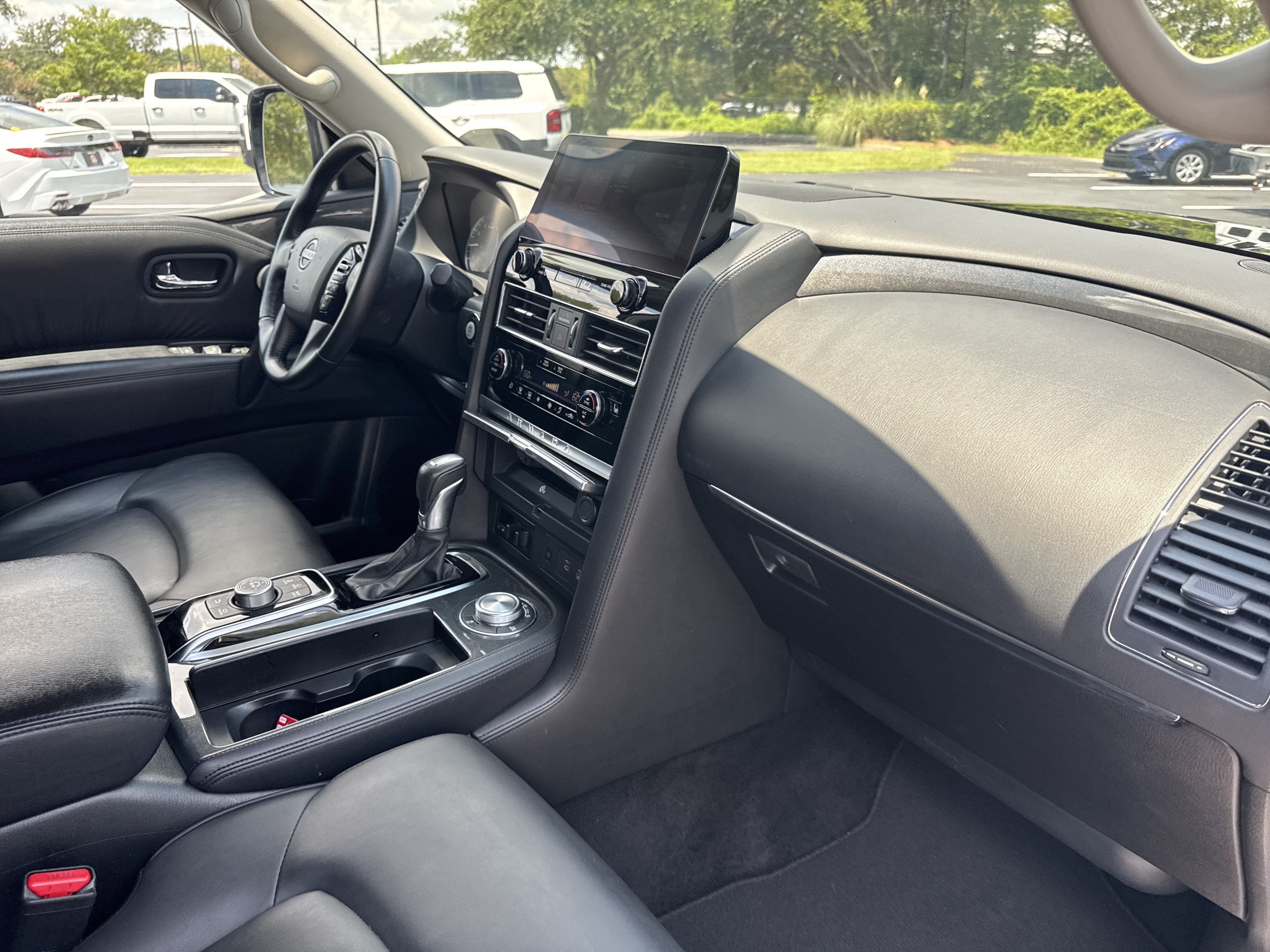 Used 2024 Super Black Nissan SV image 35