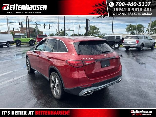 Used 2023 Blue Mercedes-Benz GLC 300 image 3