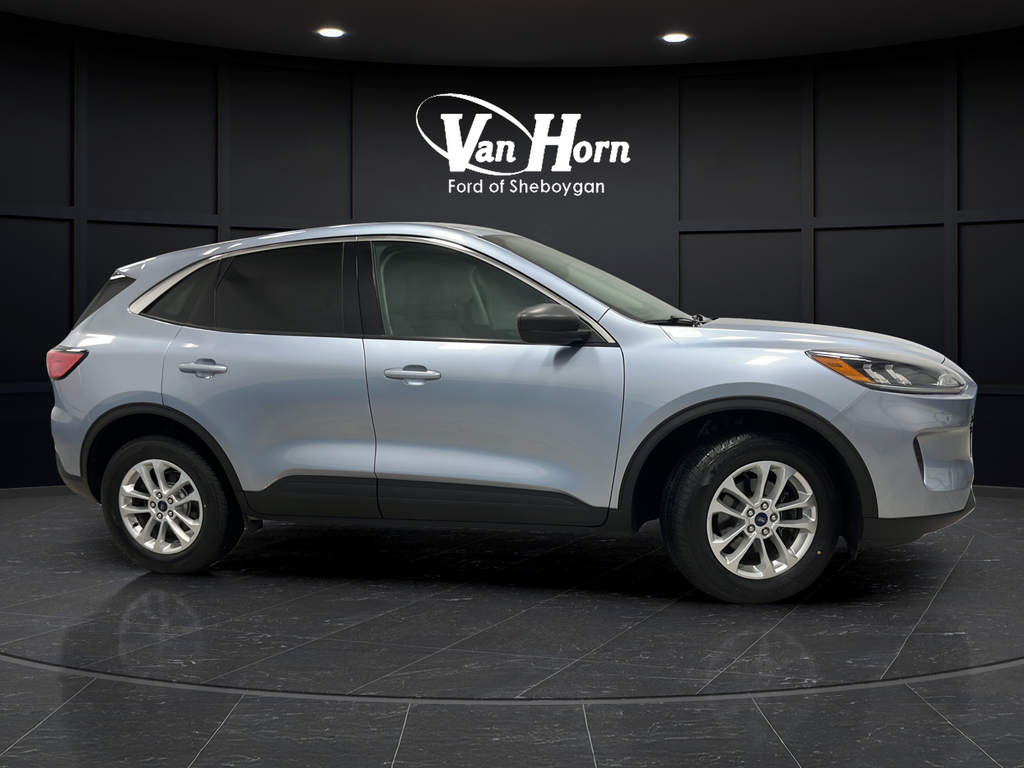 Used 2022 Iced Blue Silver Metallic Ford SE image 8