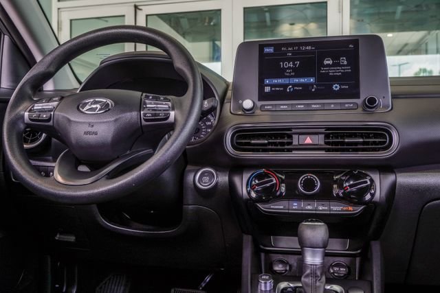 Used 2023 Gray Hyundai SEL image 18