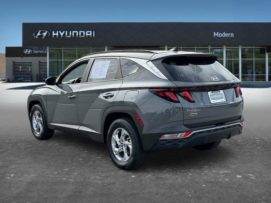 Used 2024 Hampton Gray Hyundai SEL image 4