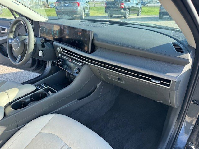 Certified Used 2025 Portofino Gray Hyundai SEL image 30
