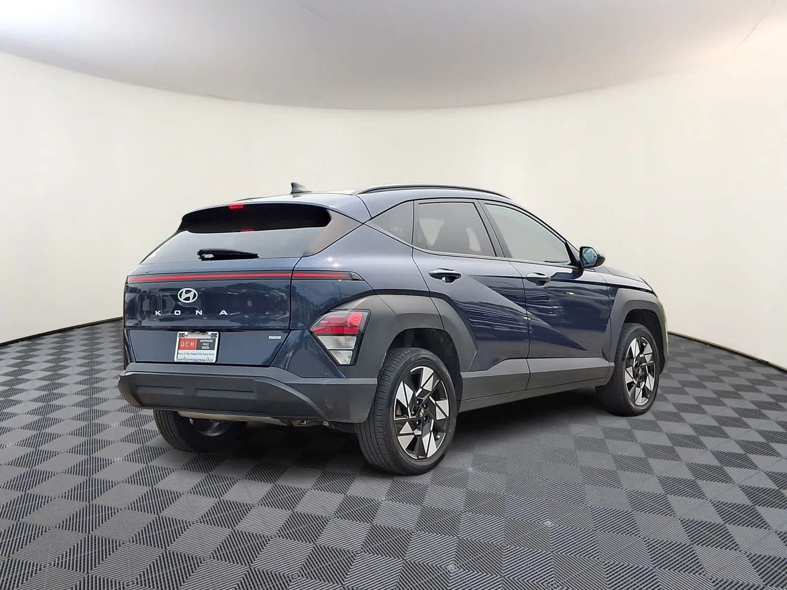 Used 2025 Denim Blue Hyundai SEL image 5