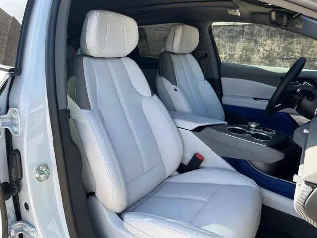 2027 Cadillac OPTIQ Luxury - Photo 22