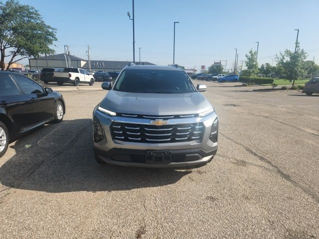 Used 2025 Gray Chevrolet LT image 4