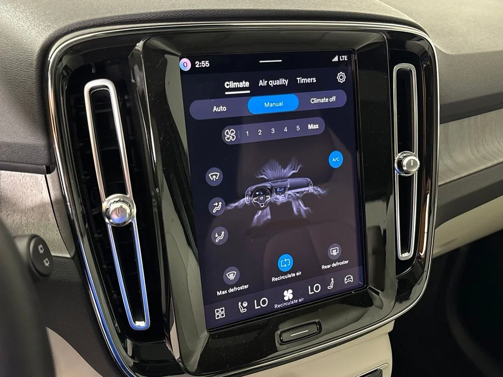 New 2026 Crystal White Volvo Plus image 26