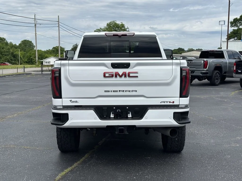 Used 2024 Summit White GMC AT4 image 8