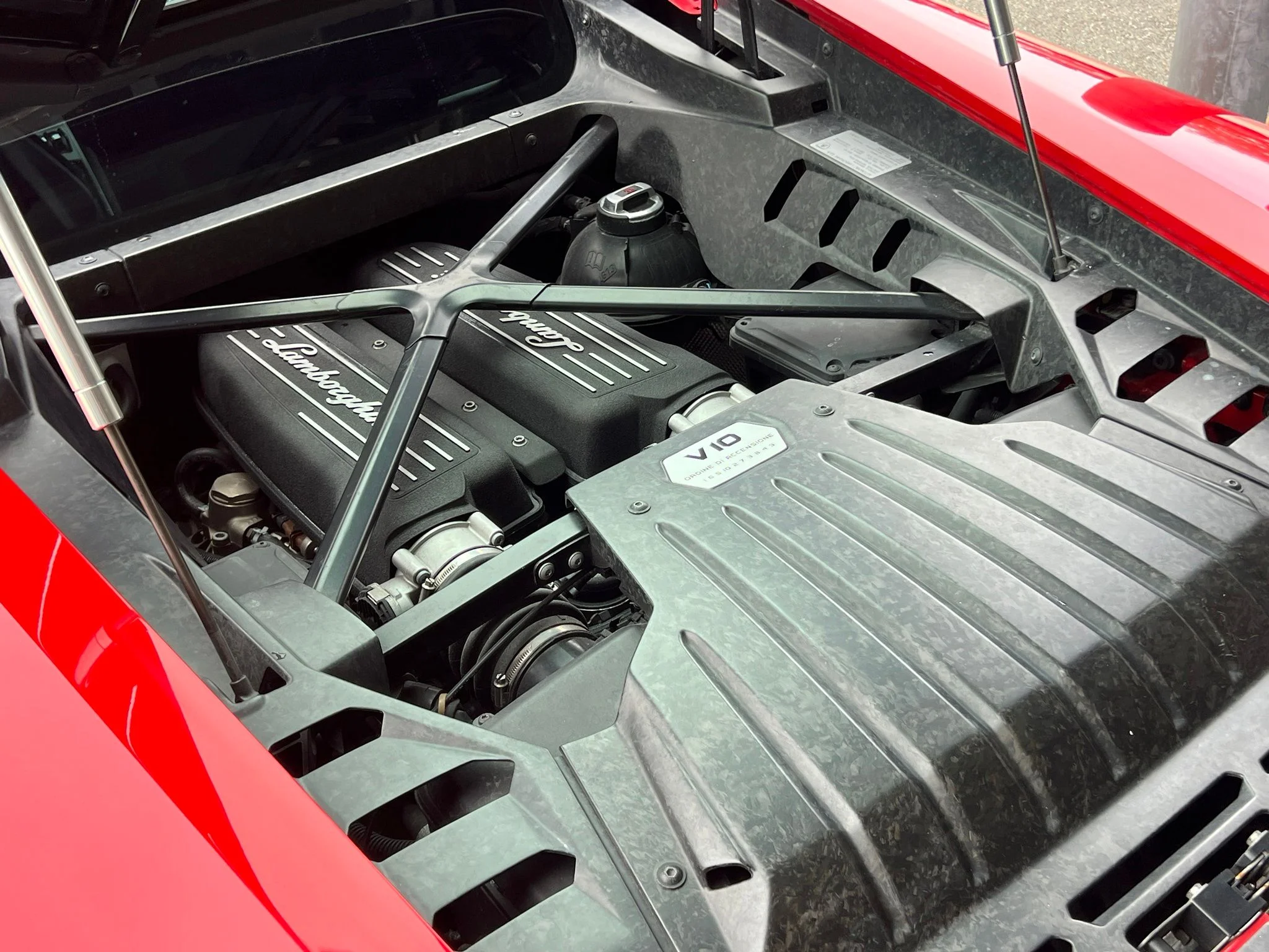 Used 2016 Red Lamborghini LP580-2 image 32