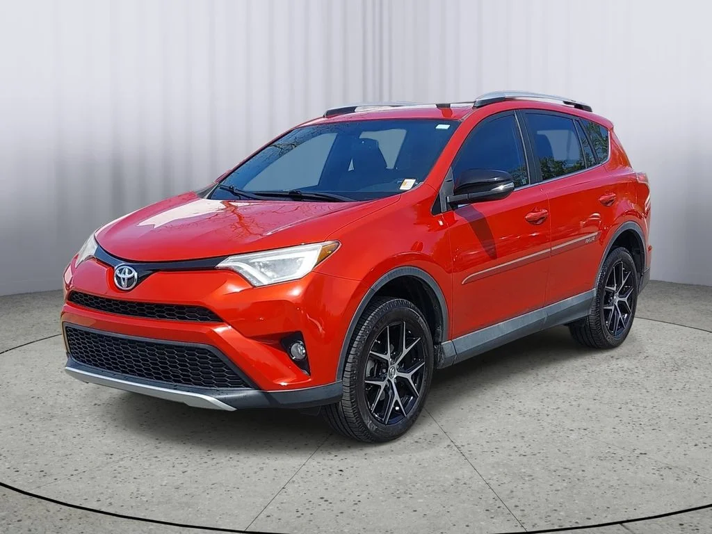 Used 2016 Red Toyota SE image 7
