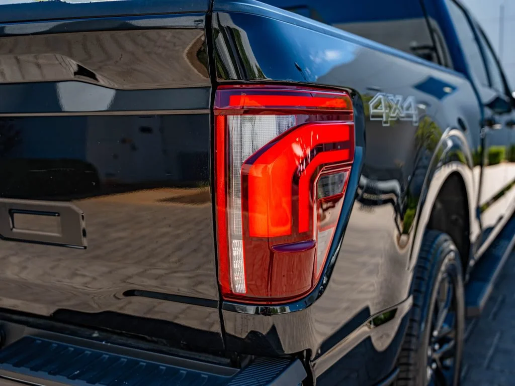 Used 2024 Agate Black Metallic Ford Lariat image 16