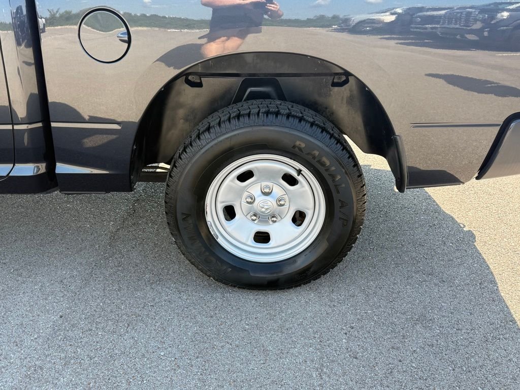 Used 2019 Gray Ram Tradesman image 39