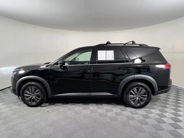 Used 2023 Black Nissan SV image 4