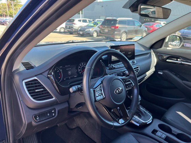 Used 2021 Dark Ocean Blue/White Roof Kia SX image 11