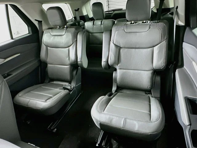 New 2026 Gray Ford Active image 11