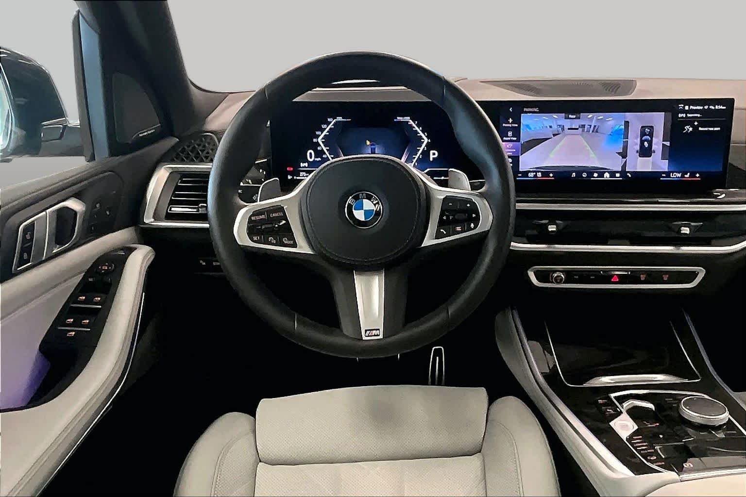 Used 2026 Carbon Black Metallic BMW xDrive40i image 5