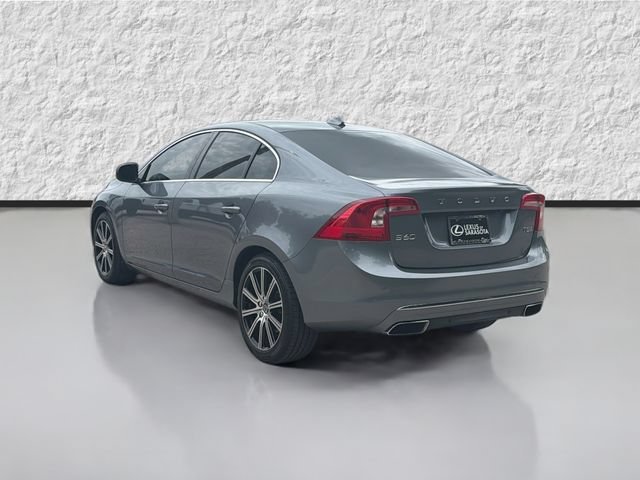 Used 2016 Gray Metallic Volvo T5 Drive-E Premier image 5