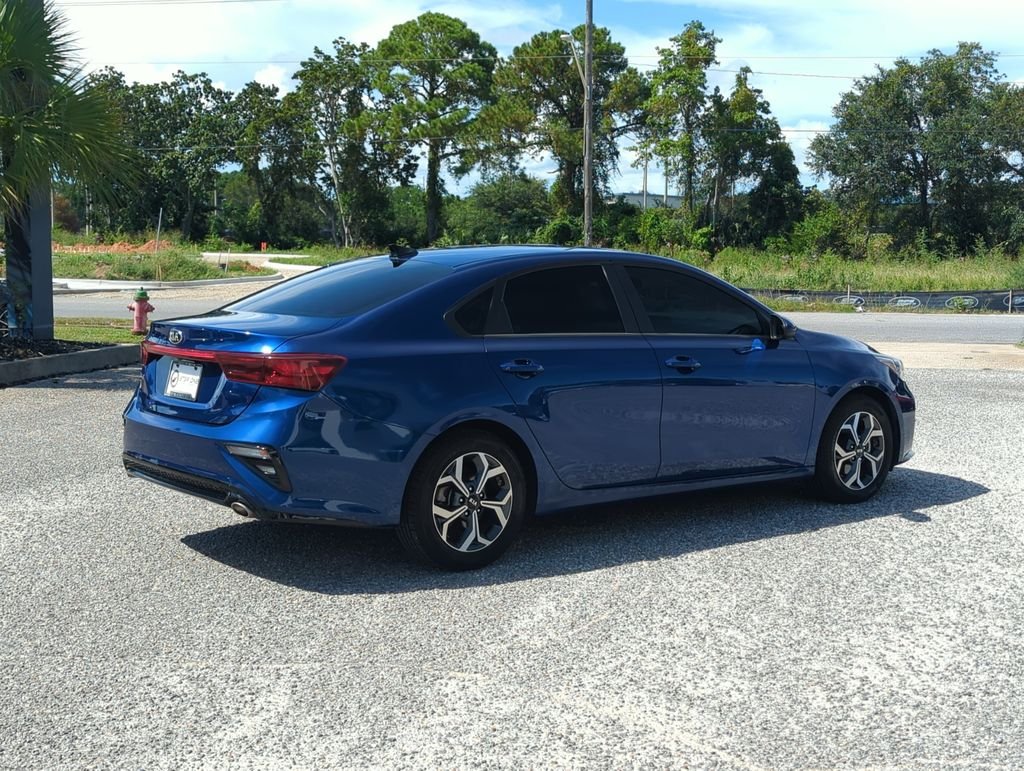 Used 2021 Blue Kia LXS image 7